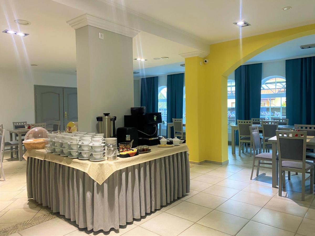 Hotel Jablonski Stawiguda Extérieur photo